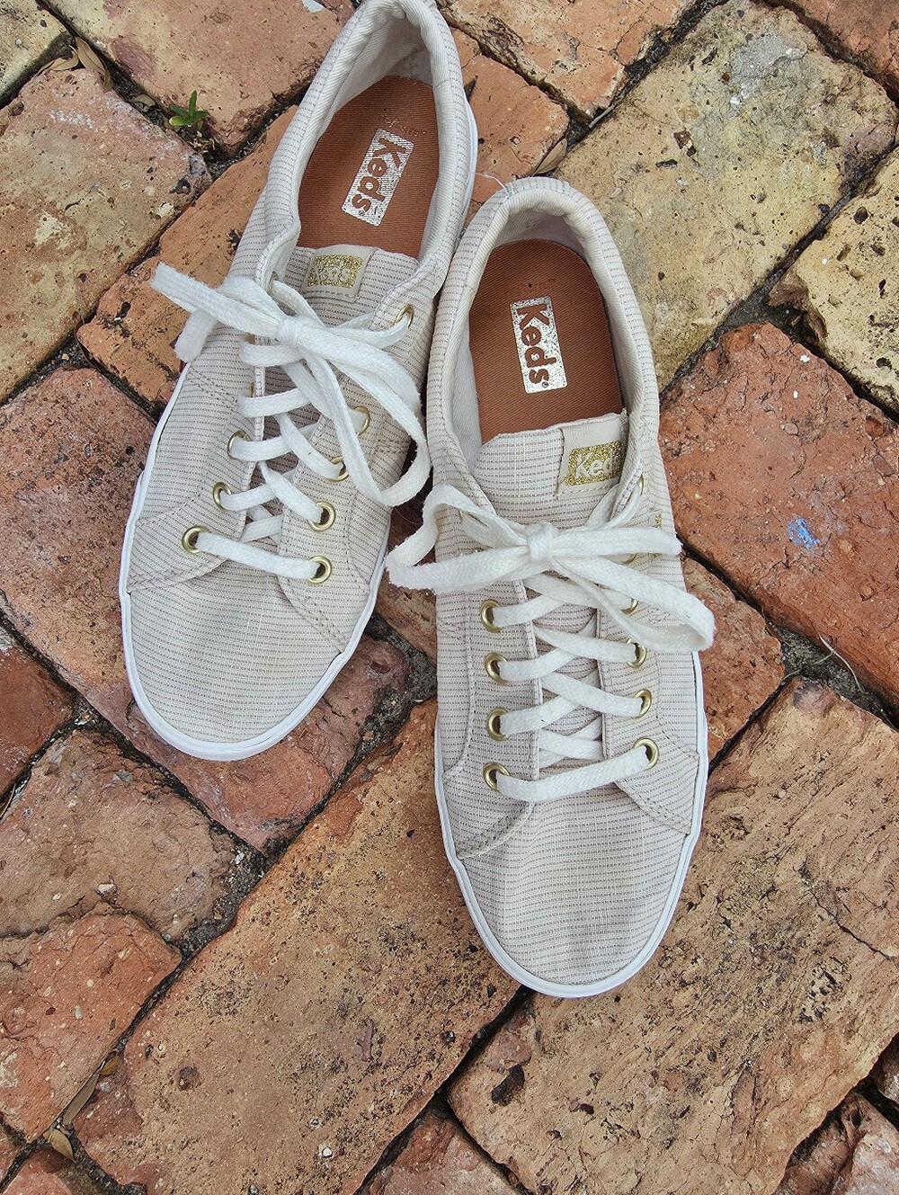 Keds Women's White/Cream Canvas Lace-Up Sneakers, SZ 8.5